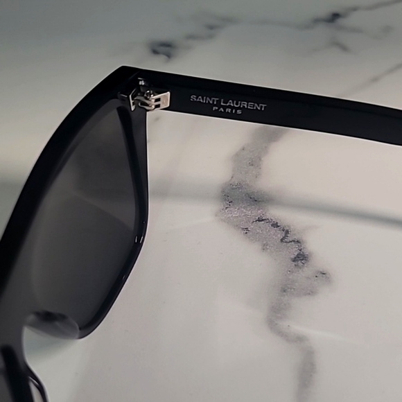 Authentic Saint Laurent Stylish Black Sunglasses - Picture 2 of 7